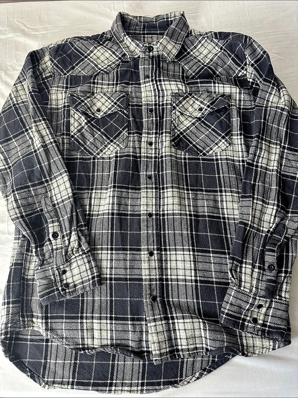 Noble Outfitters Men's Plaid Cotton Shirt Size Medium Like New